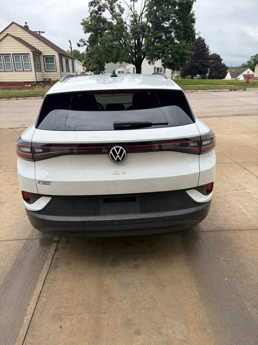 Used 2022 Volkswagen ID.4 Pro RWD image 12