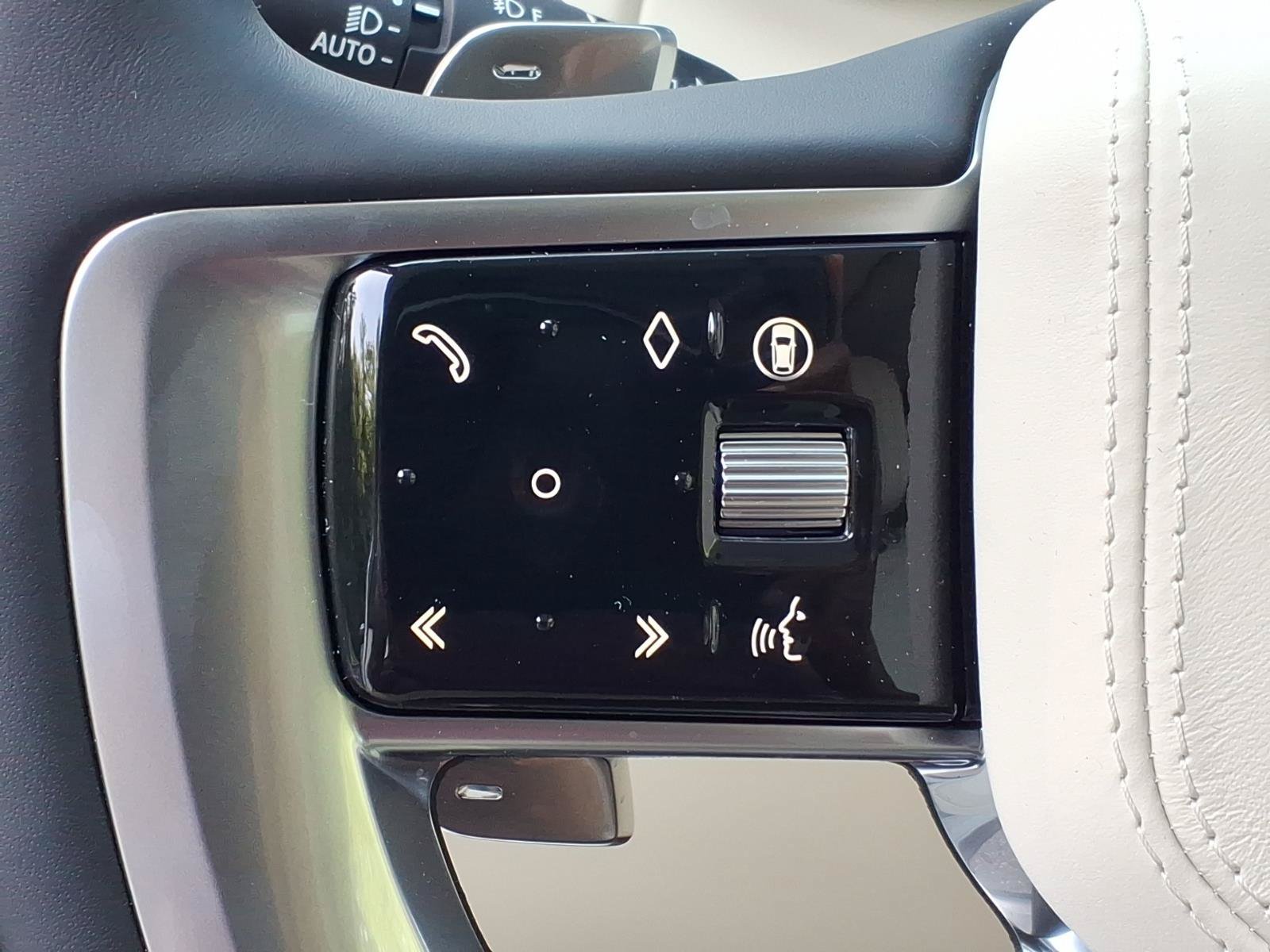 New 2026 Land Rover Range Rover SE AWD/4WD image 16