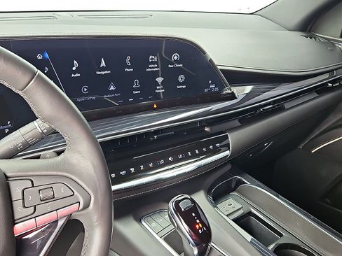 Certified 2024 Cadillac Escalade Sport w/ LPO, ONYX Package image 18