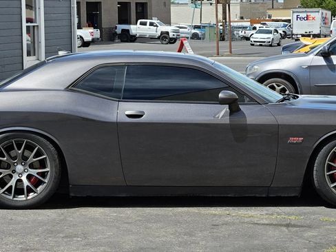 Used 2016 Dodge Challenger SRT w/ Technology Group RWD image 6