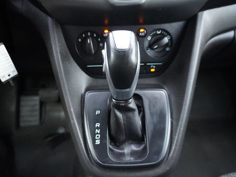 Used 2015 Ford Transit Connect XL FWD image 22