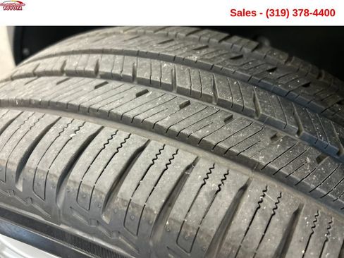 Used 2021 Volkswagen Atlas SEL AWD/4WD image 25