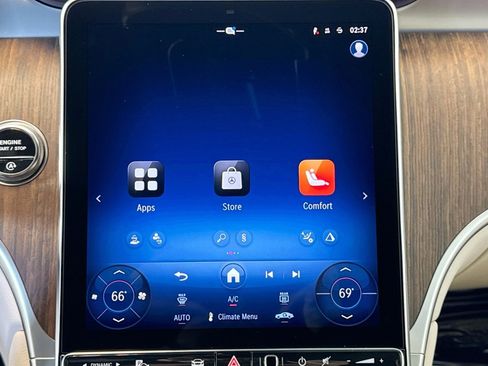 Certified 2025 Mercedes-Benz GLC 300 image 13