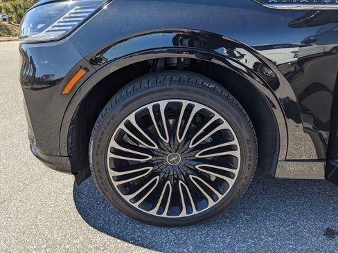 Used 2025 Lincoln Aviator Black Label image 35