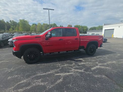New 2026 Chevrolet Silverado 2500 LT w/ Trail Boss Package AWD/4WD image 4