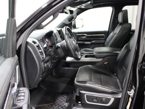 Used 2022 RAM 1500 Laramie AWD/4WD image 3