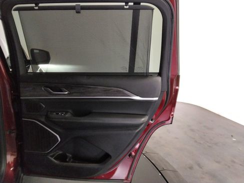 Used 2022 Jeep Grand Cherokee L Limited w/ Luxury Tech Group II image 45