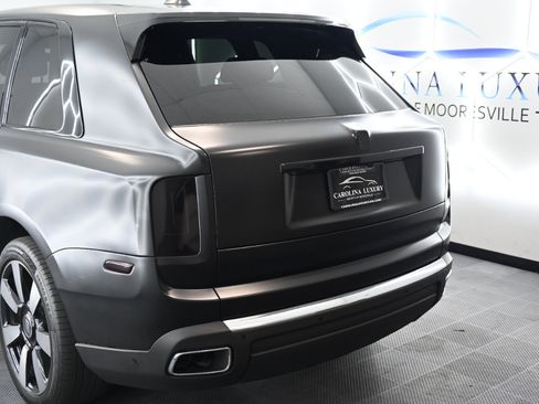 Used 2023 Rolls-Royce Cullinan image 11