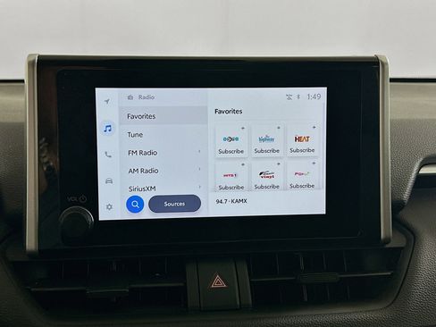 Used 2025 Toyota RAV4 XLE image 21