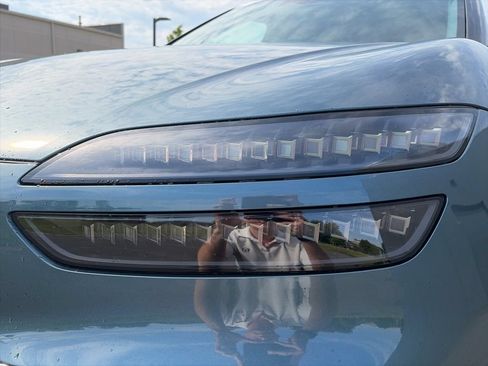 New 2026 Genesis GV60 Advance AWD/4WD image 11