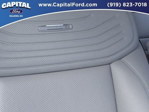 New 2025 Ford Expedition Max Platinum w/ Platinum Ultimate Package image 16