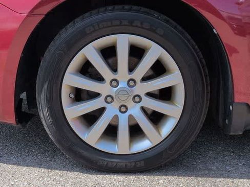 Used 2013 Chrysler 200 Limited FWD image 13