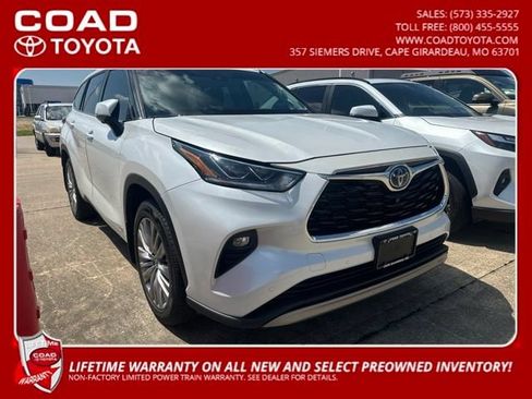 Used 2023 Toyota Highlander Platinum AWD/4WD image 1