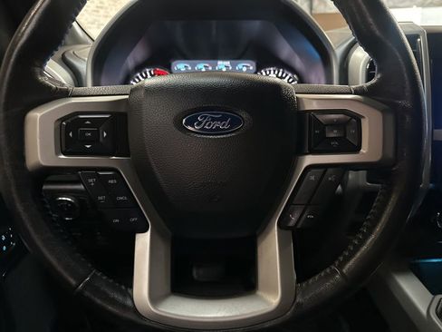 Used 2020 Ford F150 Lariat image 16