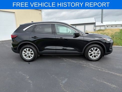 Used 2024 Ford Escape Active AWD/4WD image 3