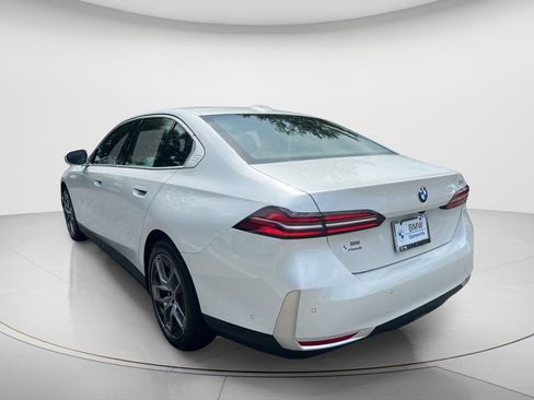 New 2027 BMW 530i w/ Premium Package RWD image 7