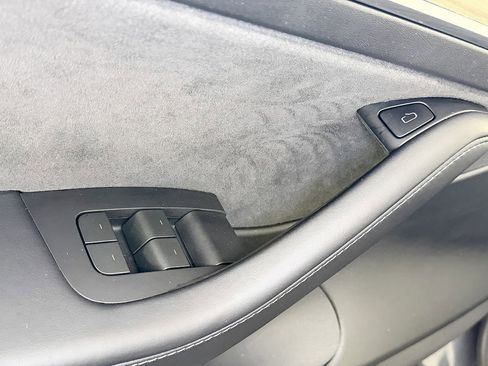 Used 2022 Tesla Model 3 Performance image 17