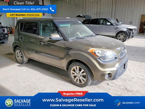 Used 2012 Kia Soul + w/ Audio Pkg image 5