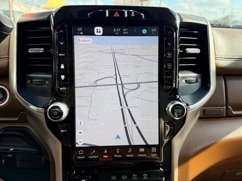 Used 2023 RAM 3500 Laramie image 30