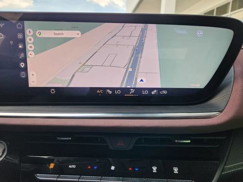 Used 2025 Buick Envision Sport Touring image 16