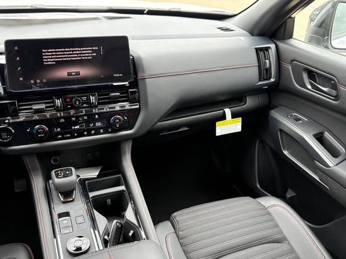 New 2026 Nissan Pathfinder Rock Creek AWD/4WD image 12