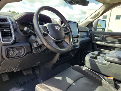 Used 2024 RAM 2500 Laramie w/ Safety Group AWD/4WD image 9