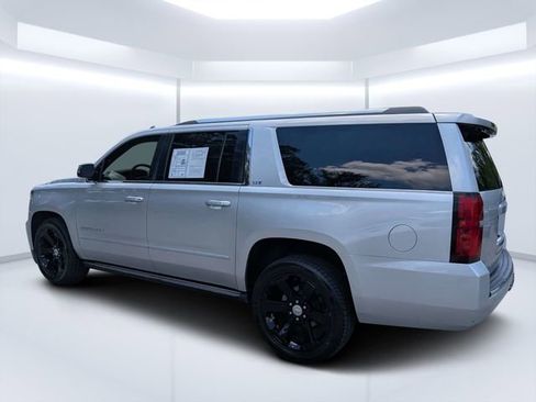 Used 2016 Chevrolet Suburban LTZ RWD image 5