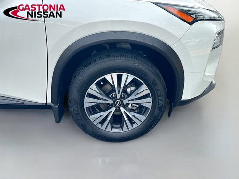 Used 2023 Nissan Rogue SV FWD image 39