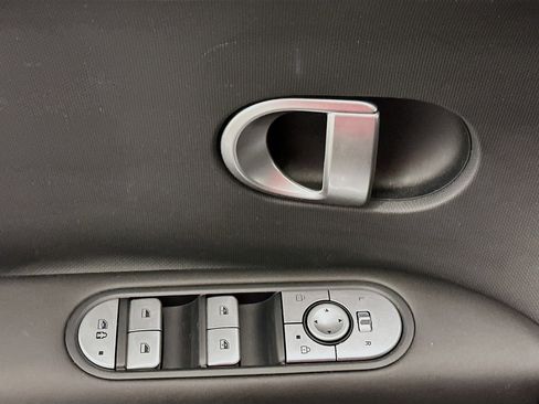 Used 2024 Hyundai Ioniq 5 SEL image 15