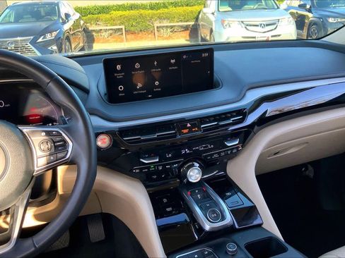 Used 2023 Acura MDX FWD w/ Technology Package image 6