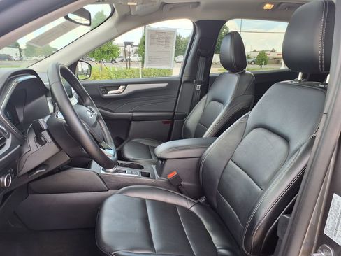Used 2025 Ford Escape Platinum AWD/4WD image 15