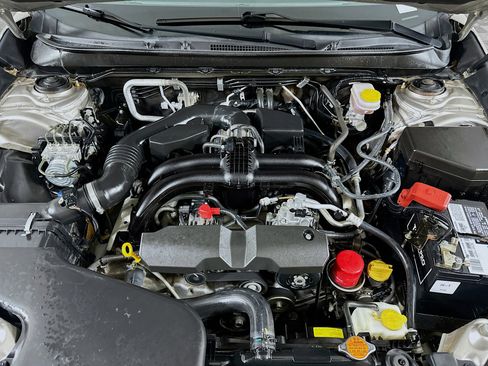 Used 2017 Subaru Outback 2.5i Limited image 34