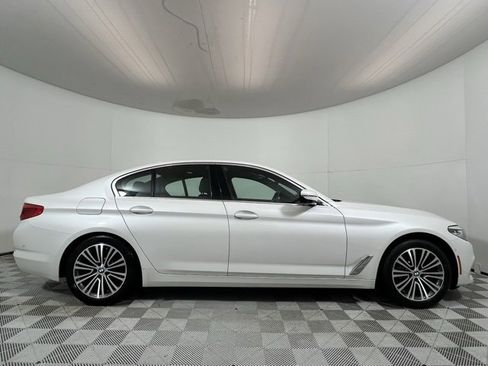 Used 2019 BMW 530i xDrive w/ Premium Package image 8