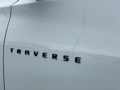 Used 2024 Chevrolet Traverse RS AWD/4WD image 30