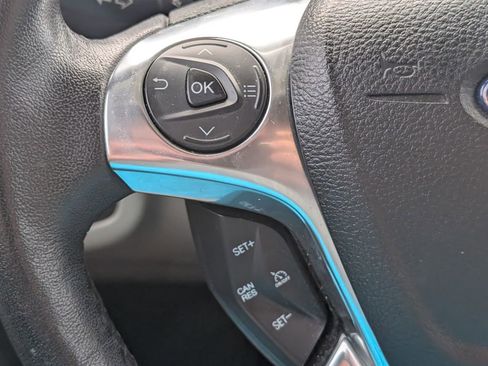 Used 2019 Ford Transit Connect XLT image 14