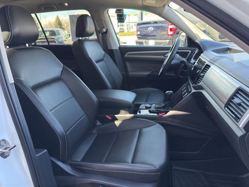 Used 2022 Volkswagen Atlas SEL AWD/4WD image 13