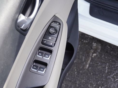 Used 2017 Kia Optima LX w/ Convenience Package image 12