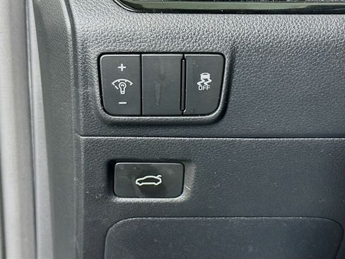 Used 2025 Kia K5 LXS image 17