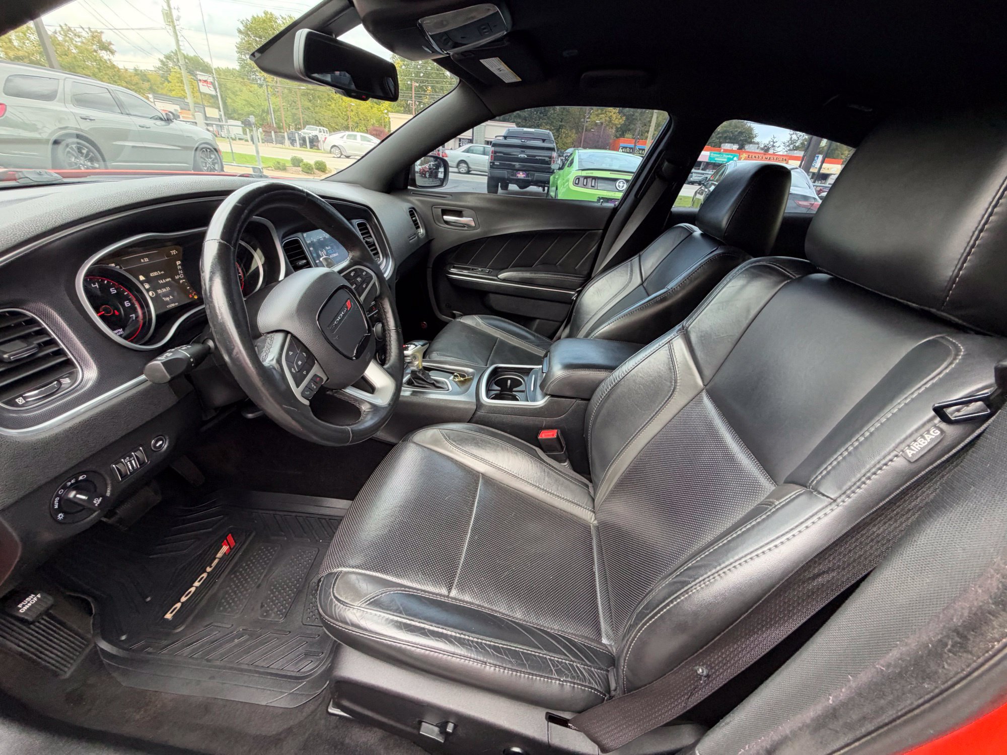 Used 2017 Dodge Charger SXT w/ AWD Plus Group image 13