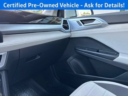 Used 2026 Volkswagen Taos SE w/ Taos Adventure Package AWD/4WD image 15