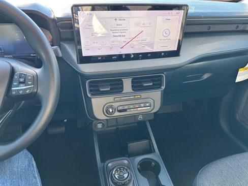 New 2025 Ford Maverick XLT w/ Equipment Group 301A image 17