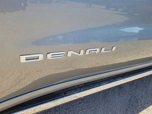 New 2026 GMC Sierra 1500 Denali Ultimate image 9