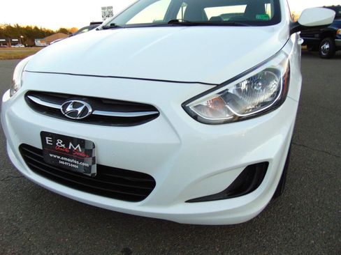 Used 2017 Hyundai Accent SE image 43