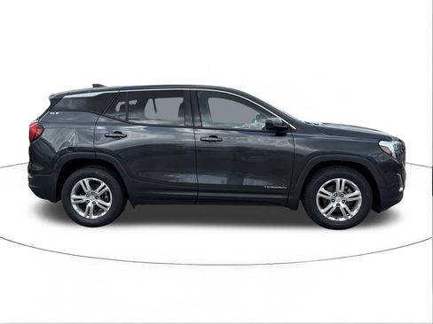 Used 2018 GMC Terrain SLE image 2