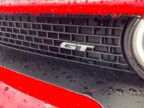 Used 2022 Dodge Challenger GT image 8