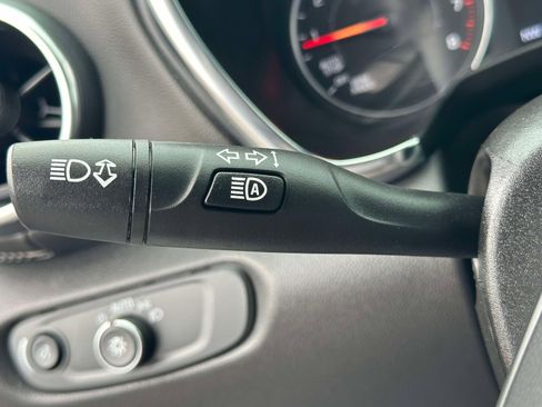 Certified 2025 Chevrolet Blazer LT image 19