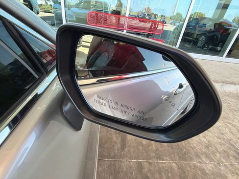 Used 2020 Toyota Avalon Limited w/ Advanced Safety Package FWD image 21