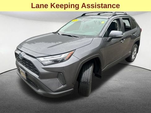 Used 2023 Toyota RAV4 LE AWD/4WD image 5