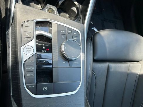 Used 2025 BMW 330i Sedan w/ Convenience Package RWD image 20