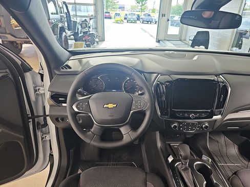 Used 2023 Chevrolet Traverse LT w/ LPO, Floor Liner Package AWD/4WD image 23
